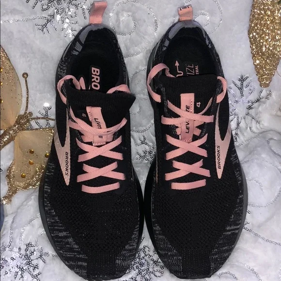 Brooks Levitate 4 Running Shoe *barely worn* only on treadmill - Picture 7 of 16